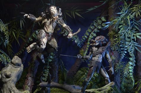Closer Look Predator Series 16 Action Figures A Kenner Tribute
