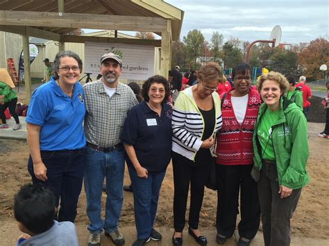 Beacon Heights Elementary School gets learning garden - The Washington Post
