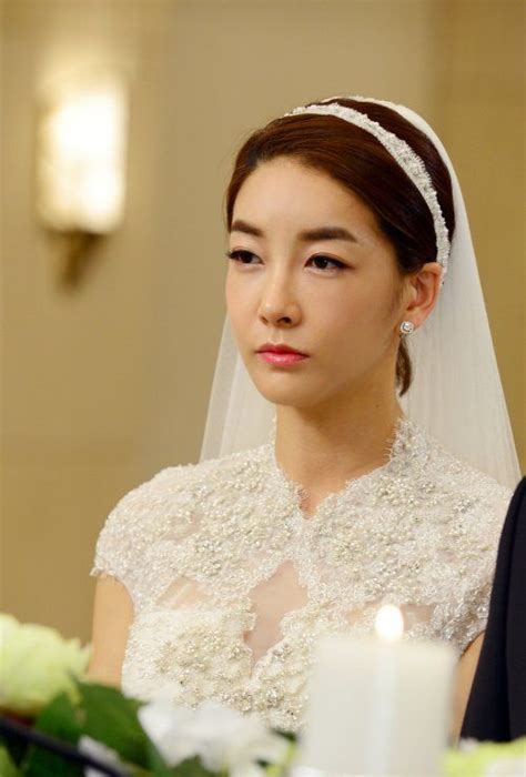 Jin Seo Yeon One Shoulder Wedding Dress Lilith Wedding Dresses