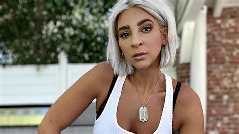 What Happened To Gabbie Hanna Social Media Star Starts New Job After
