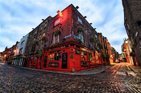Temple Bar Dublin Travel Spot Places To Go Places To Visit