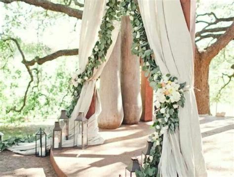 Ideas For Brides Grand Entrance At Outdoor Wedding Ceremony