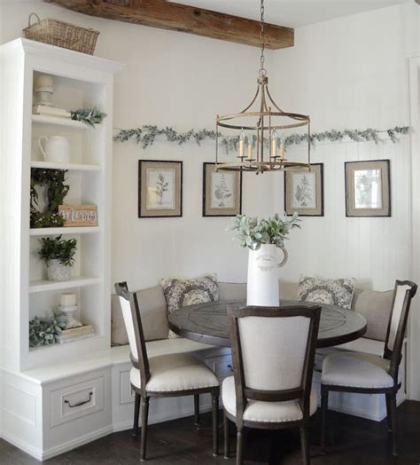 It's a soft warm creamy white and is very similar to alabaster by sherwin williams. Wall paint color Swiss Coffee by Benjamin Moore | Dining ...