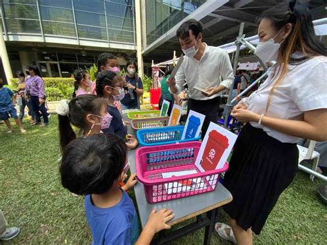 “เกมแยกขยะ” กิจกรรมนอกห้องเรียน วันเด็กไทยพีบีเอส The Active