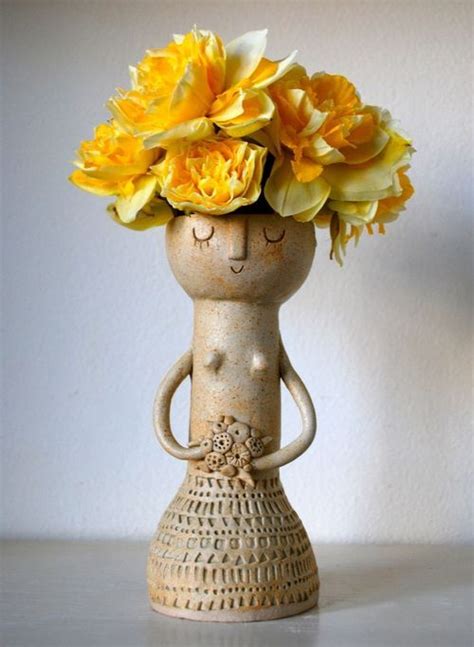 Vaso De Flores Divertido Vaso Com Formato De Mulher Segurando Buque De Flores Clay Vase Clay