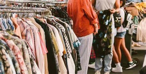 20 Merek Pakaian Thrifting Paling Diburu Pembeli