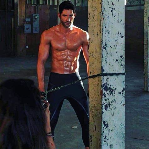 Pin By Sierra Masson On Tom Ellis Tom Ellis Tom Ellis Shirtless Lucifer