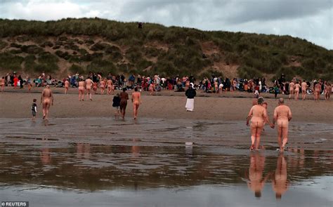 Record 600 People Skinny Dip In North Sea To Mark The Start Of Autumn