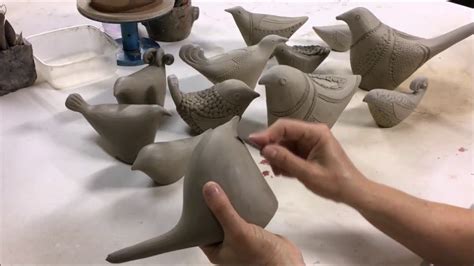 Como modelar passarinhos em argila Pássaros de argila Argila Artesanato de argila