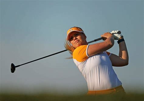 Naisten Lpga Kilpailussa Kolme Golffaria Jakavat K Rkipaikkaa Castren