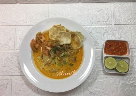 Tinorangsak or tinoransak is an indonesian hot and spicy meat dish that uses specific bumbu (spice mixture) found in manado cuisine of north sulawesi, indonesia. Resep: 239. Soto Tangkar Daging Sapi Simpel - Dapur Emak