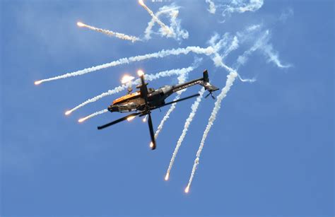 Apache Helicopter With Flares Rolfhome Galleries Digital Photography