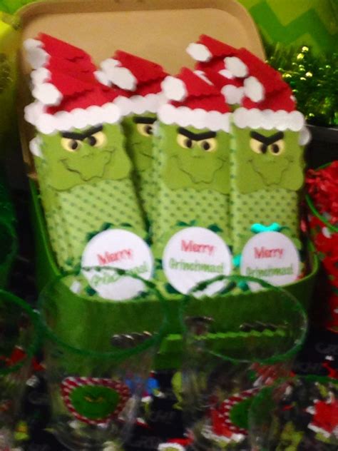 Grinch Party Favors With Wrapped Hershey Bars