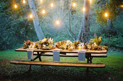 15 Outdoor Thanksgiving Table Settings For Dining Alfresco
