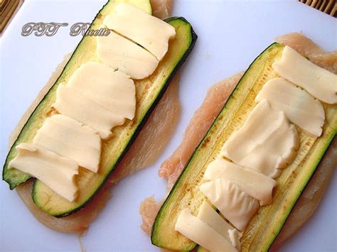 L'idea di preparare gli involtini di pollo al forno con zucchine mi è venuta in un tardo pomeriggio, quando guardando il frigo mi sono accorta di avere con del petto di pollo fresco ho realizzato questi involtini svuotafrigo che hanno deliziato tutti! Involtini di pollo con zucchine e mozzarella - PTT Ricette