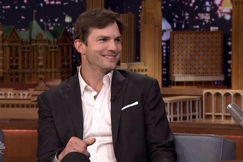 5 Kilo Abgenommen Bei Ashton Kutcher Purzeln Die Kilos