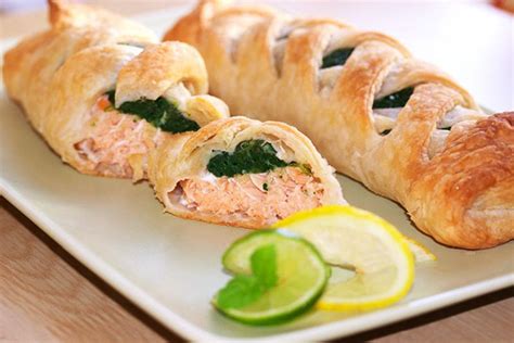 ¿te apetece comer una masa de hojaldre con mucha menos grasa? Cómo cocinar un delicioso pastel de pescado de hojaldre.