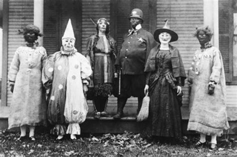 60 Deeply Terrifying Halloween Photos From The Early 1900s Halloween