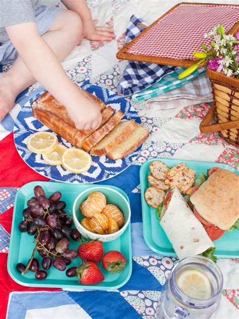 The 9 Essential Things To Pack For A Picnic Kitchn