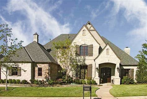 They can be one or more levels. European House Plan with Two-Story Family Room - 48090FM ...