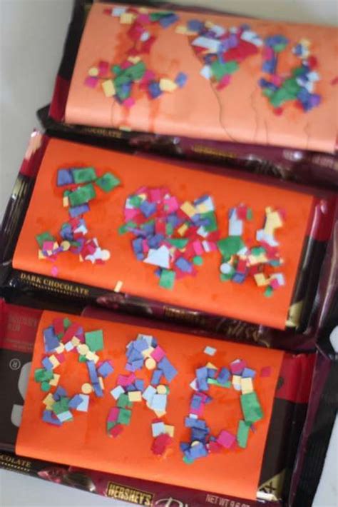 They fit the standard 1.55 oz chocolate bars. Confetti Sprinkled DIY Candy Bar Wrappers Craft to Make for Father's Day