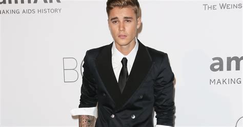 Justin Bieber Issues Apology After Telling Racist Joke Star Magazine