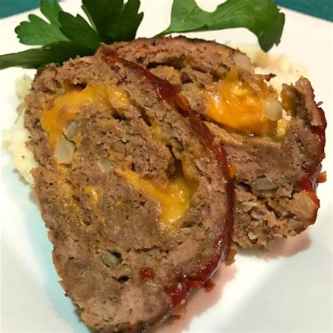 I added 1/4 cup of worchester sauce and 1/2 cup bell pepper to the mix for alittle more flavor. Cheeseburger Meatloaf Photos - Allrecipes.com - allrecipes4u2