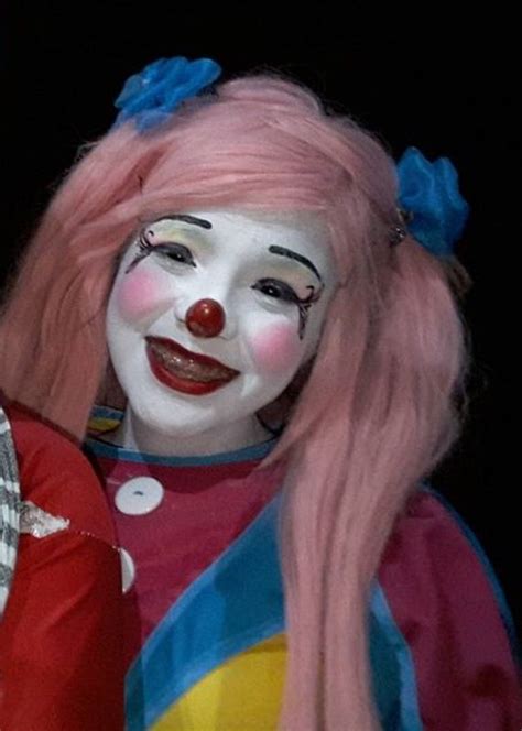 Pin By Ace On Quick Saves Clown Pics Cute Clown Female Clown