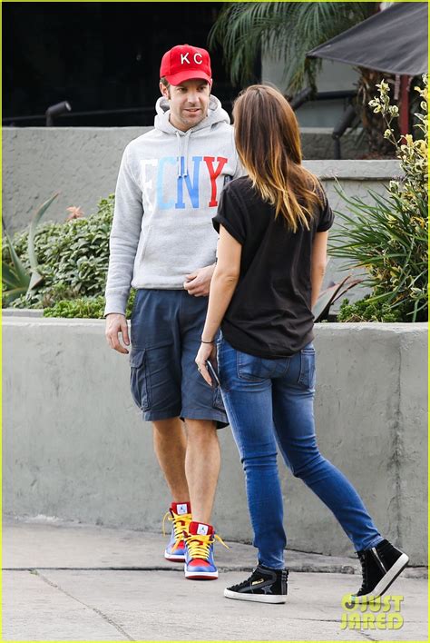 Photo Olivia Wilde Basketball Game Date With Jason Sudeikis 10 Photo