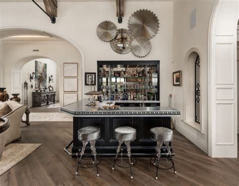 18 Splendid Mediterranean Home Bar Designs For The Ultimate Luxury