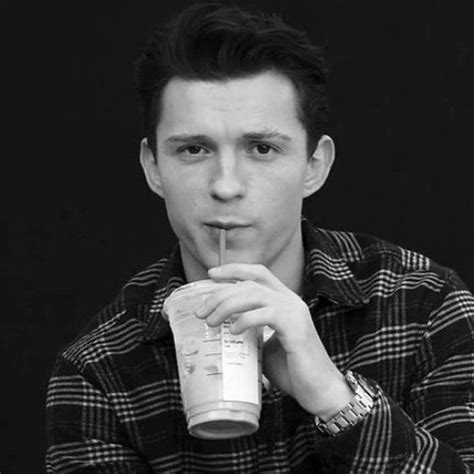 Pin By Starmixer On Marvel In 2021 Tom Holland Imagines Tom Holland
