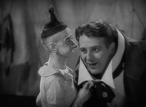 The Ethics Of Tod Browning S Freaks 1932 Popoptiq