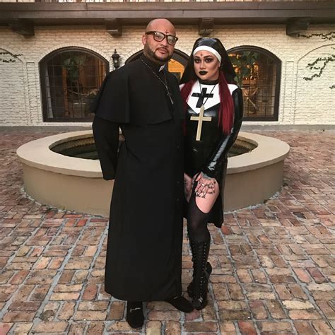 Sexy Nun Costume Cross Priest Halloween Bad Habit Nun Cosplay Cos