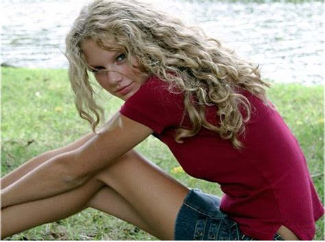 21 Rare Pictures Of Taylor Swift Before Fame Viralwalrus