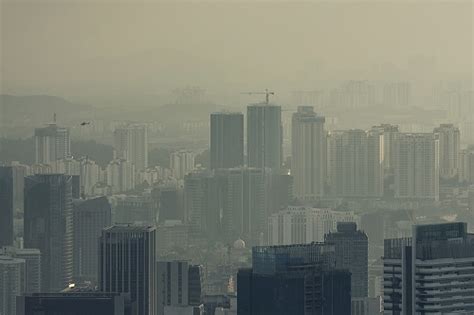 Shutterstock 컬렉션에서 hd 화질의 미세먼지 스톡 이미지와 수백만 개의 사용료 없는 다른 스톡 사진, 일러스트, 벡터를 찾아보세요. 미세먼지, 복부비만 있는 사람에게 더 치명적 - 메디칼업저버