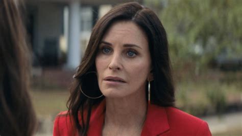 Courteney Cox Has Wrapped Scream 6 And Celebrated With Ghostface Ci