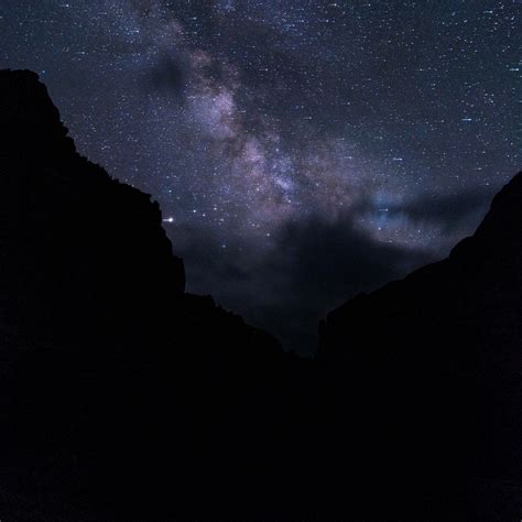 Download Wallpaper 2780x2780 Mountains Night Starry Sky Dark