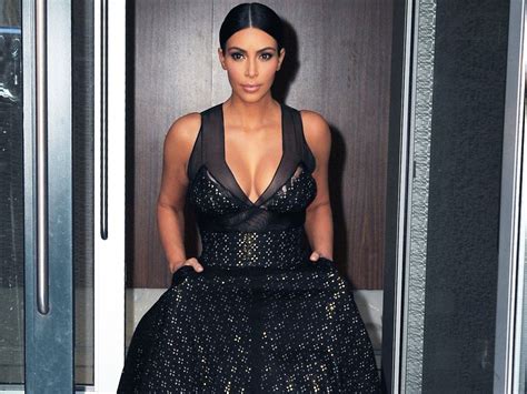 Kim Kardashian Sa Robe De Princesse Au Décolleté Xxl Closer