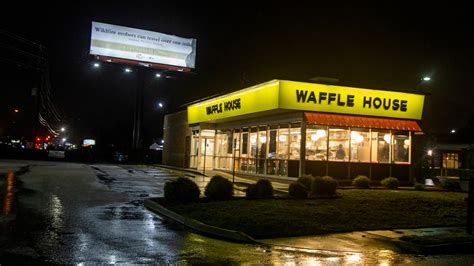 Deputies Man Paid For Customers Meals At Florida Waffle House Before