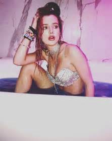 Bella Thorne All Time Best Hot And Sexy Bella Thorne Pictures