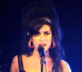 Winehouse , a.winehouse , amy , amy jade winehouse , amy w. Amy Winehouse: Autopsie-Ergebnisse für Dienstag erwartet ...