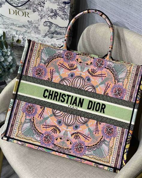 Christian Dior Book Tote Pink 415cm Alimorluxury