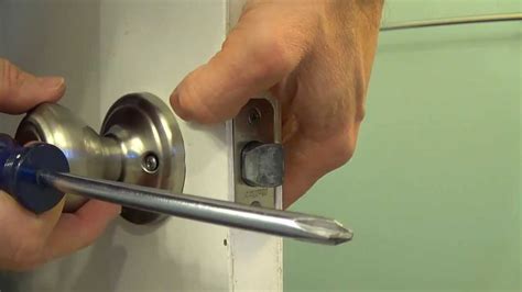 How To Remove And Re Install A Door Knob Youtube