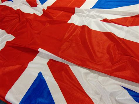 Custom Large Crowd Flags | Ideal For Festivals, Football or Sporting Events