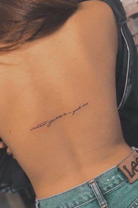 7 Tatuajes Perfectos Y Femeninos Para Lucir En La Espalda Tatuajes Pequeños Con Significado