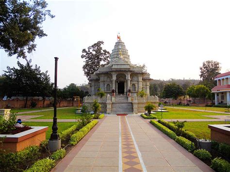 Gajanan maharaj, the great saint from shegaon may bless us all. Gajanan Maharaj Temples - Wikipedia