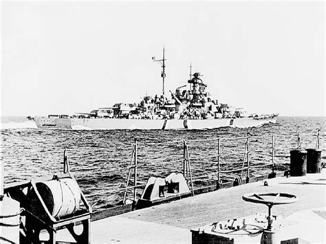 German Kriegsmarine Battleship De Bismarck Op Zee 1940 Tweede