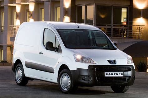 Peugeot Partner 2008 - 2012, 2 поколение, Фургон: технические характеристики и комплектации