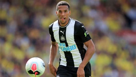 Isaac Hayden Ready To Open Talks Over New Newcastle Deal After
