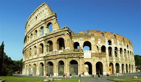 L'italia è uno stato dell'europa meridionale. Tourisme en Italie - Voyager